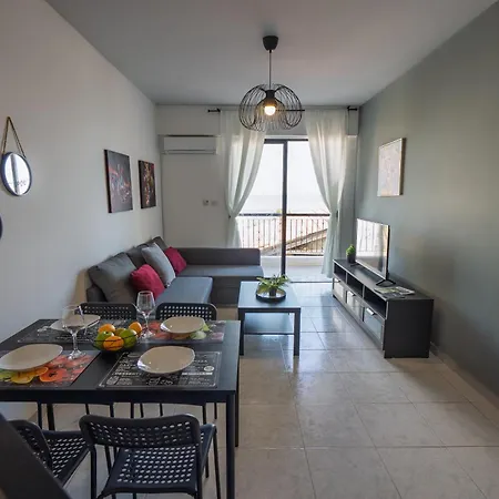 Anteia's Seaview Finikoudes * Larnaca