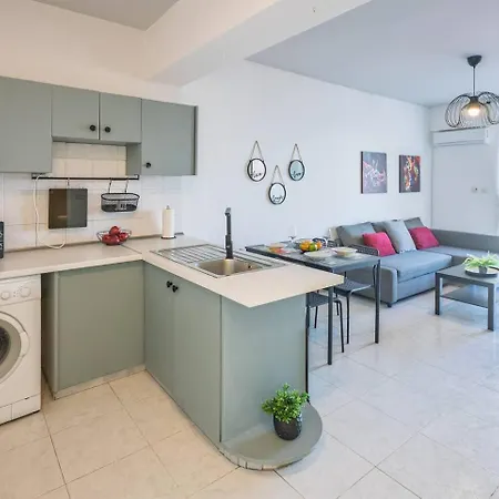 Anteia's Seaview Just Steps From Finikoudes Larnaca