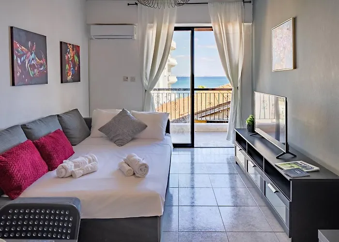 Anteia's Seaview Just Steps From Finikoudes Lägenhet Larnaca