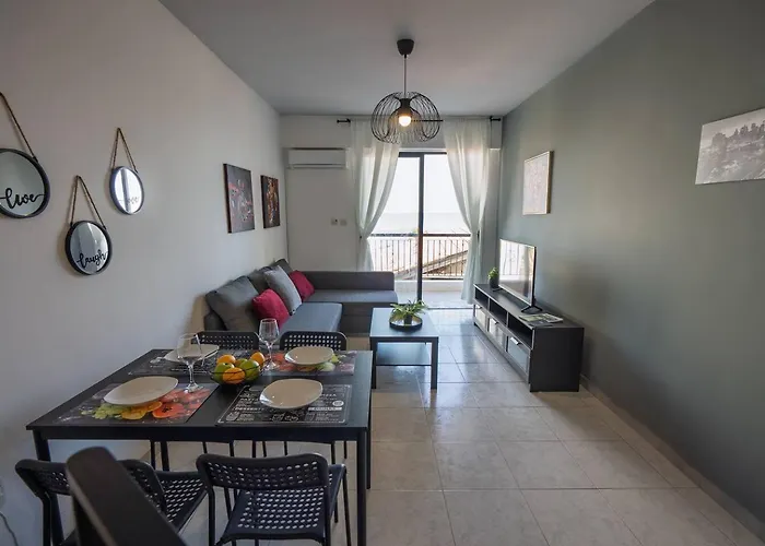 Anteia's Seaview Just Steps From Finikoudes *