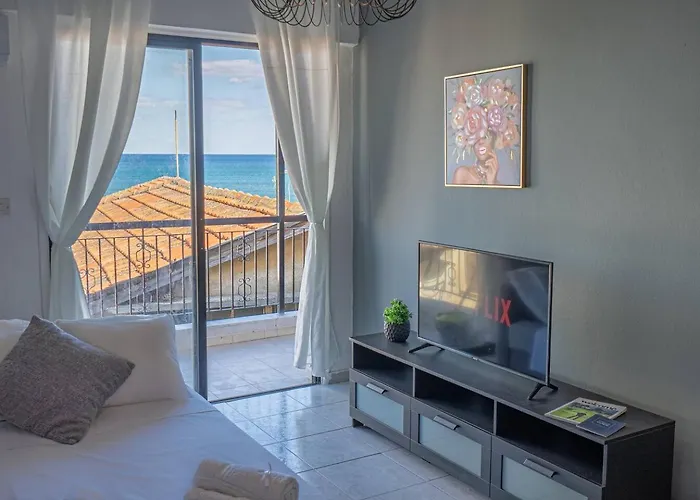 Anteia's Seaview Just Steps From Finikoudes Lägenhet Larnaca