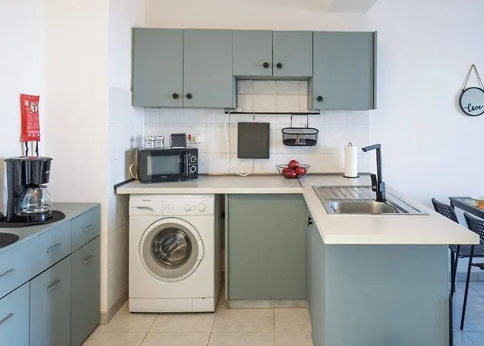 Anteia's Seaview Just Steps From Finikoudes Lägenhet Larnaca