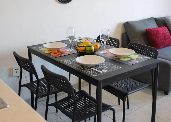 Anteia's Seaview Just Steps From Finikoudes *