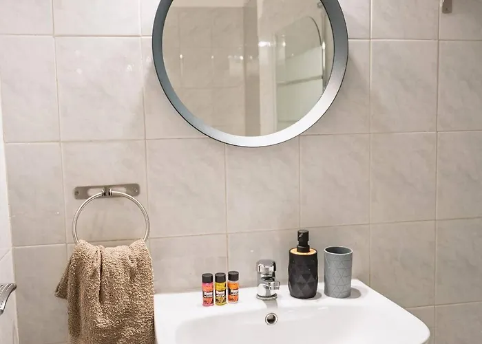 Anteia's Seaview Just Steps From Finikoudes *