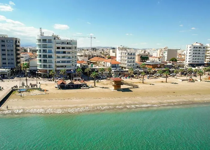 Lägenhet Anteia's Seaview Just Steps From Finikoudes